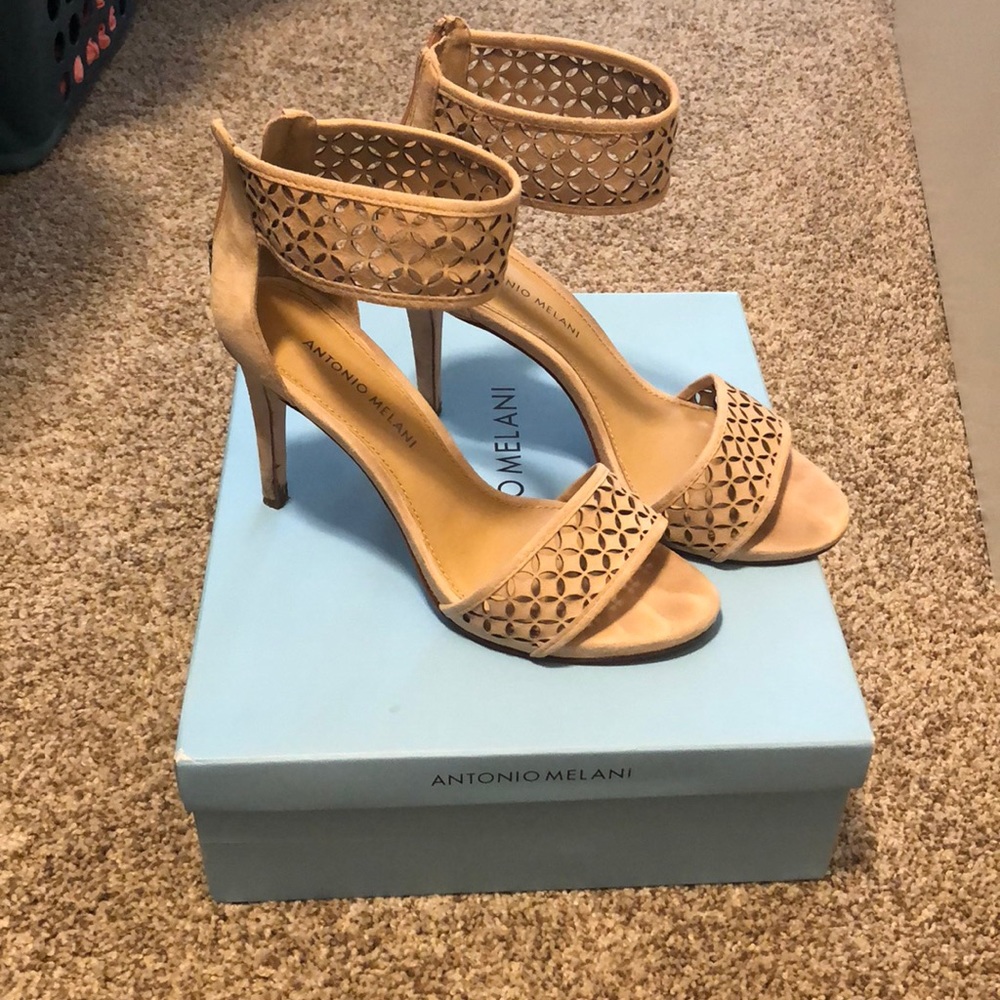 Antonio Melani heels